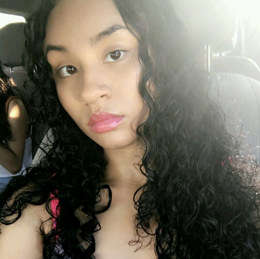 Meet your Posher, Gisselle